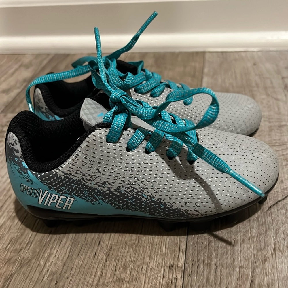 DSG Kids Speed Viper Cleats in Gray and Teal
